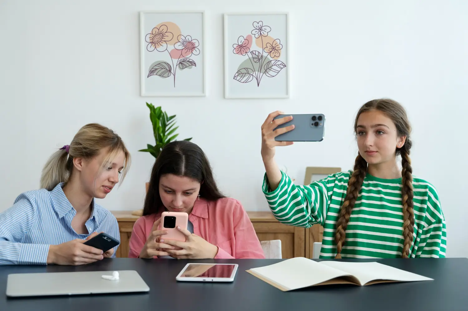 Curso de Impacto Psicológico del Uso de Redes Sociales en Adolescentes